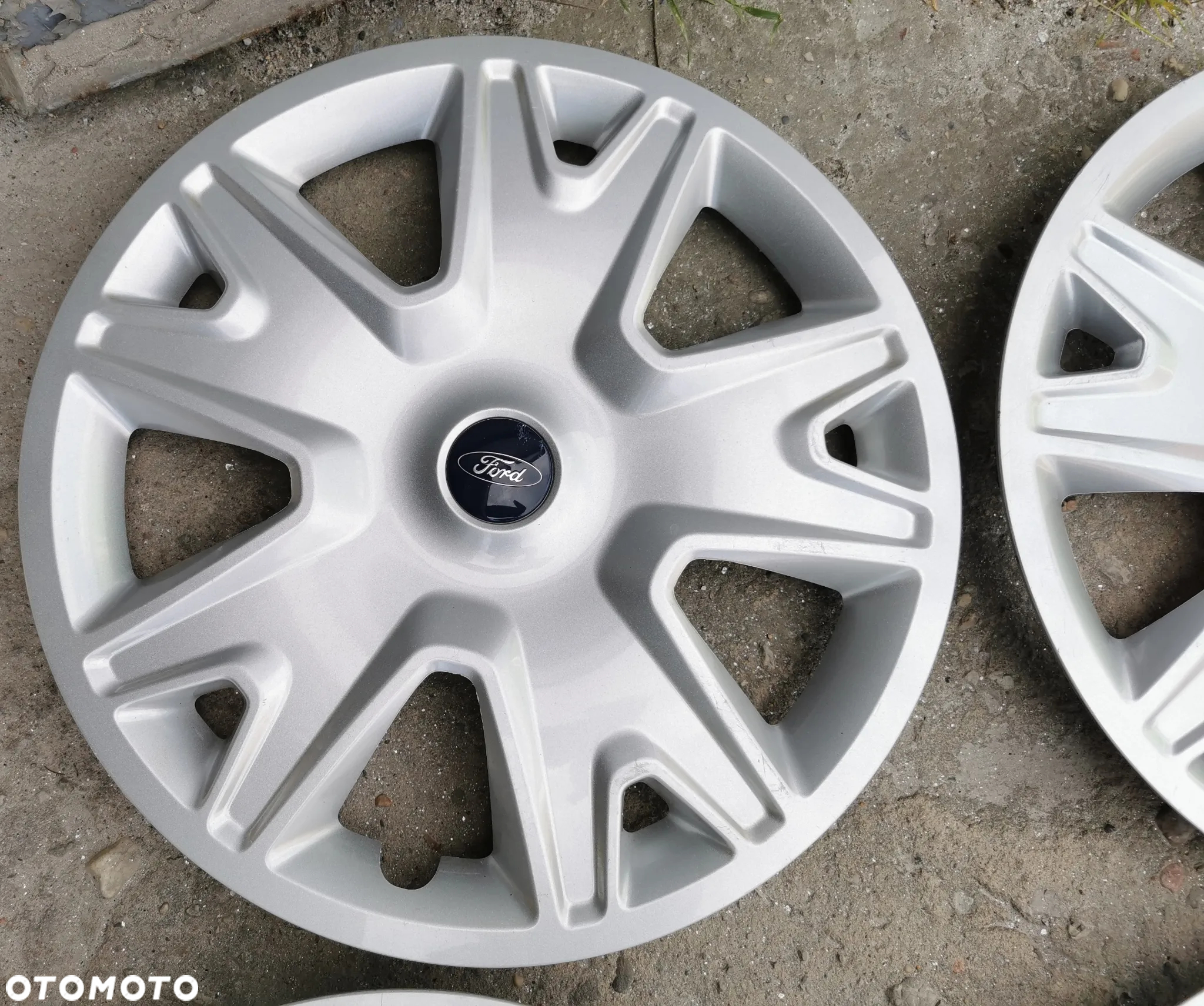 Ford Kuga II mk2 Kołpaki 17" KOMPLET - 4