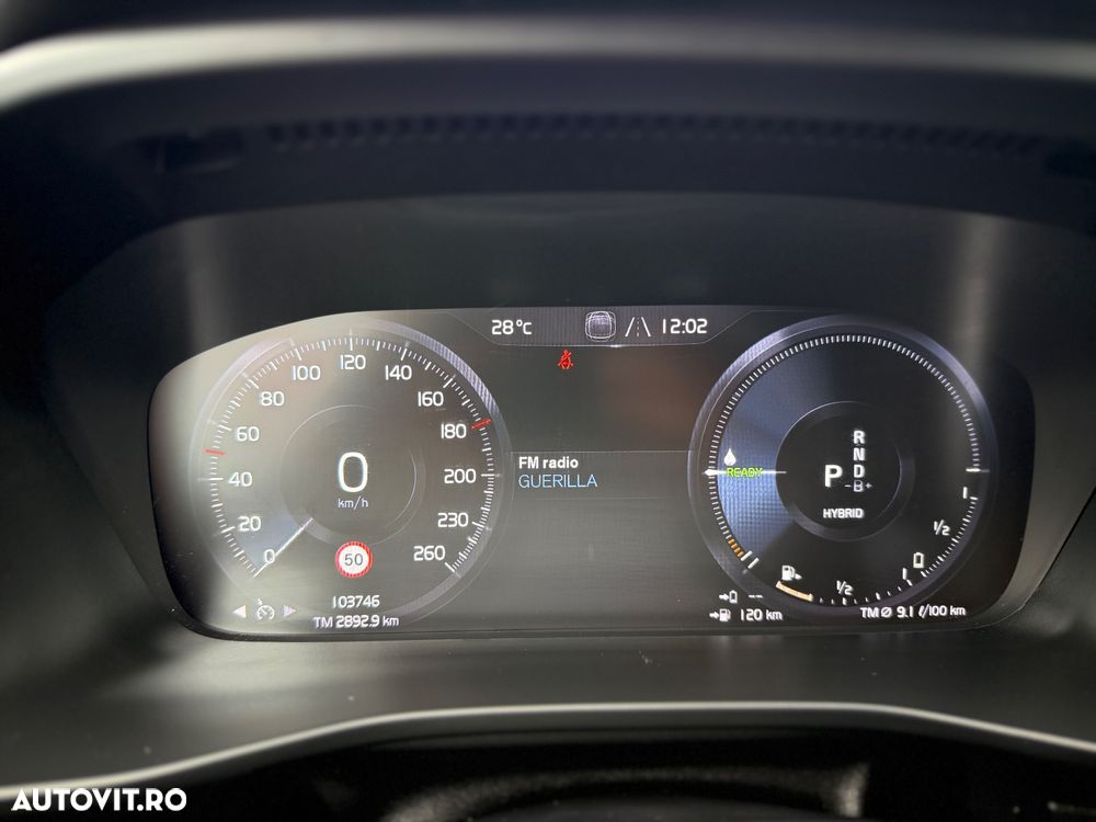 Volvo XC 40 Recharge T5 Twin Engine AT7 R-Design - 10