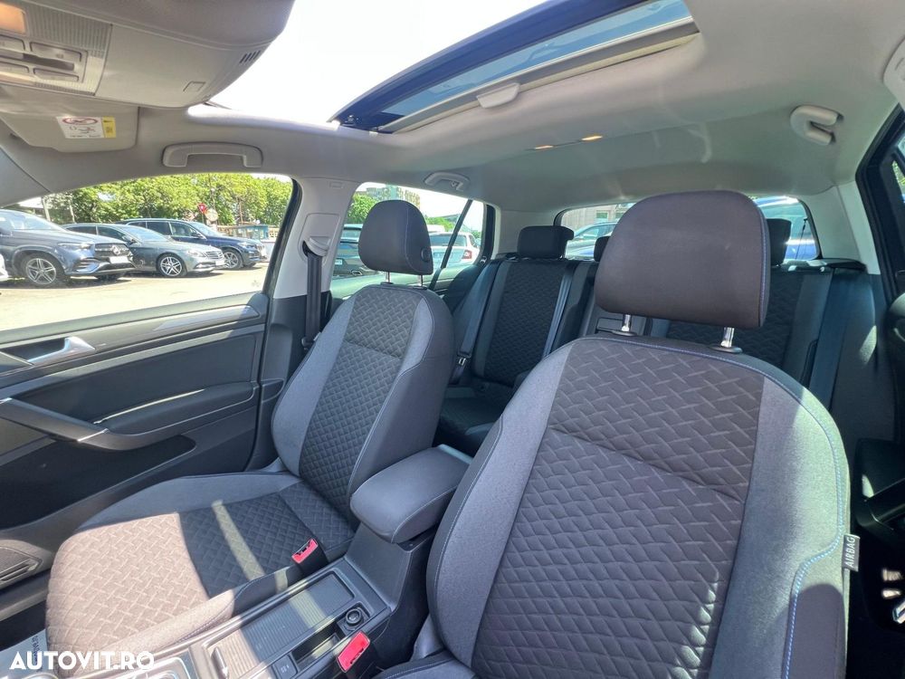 Volkswagen Golf 1.6 TDI DSG Highline - 12