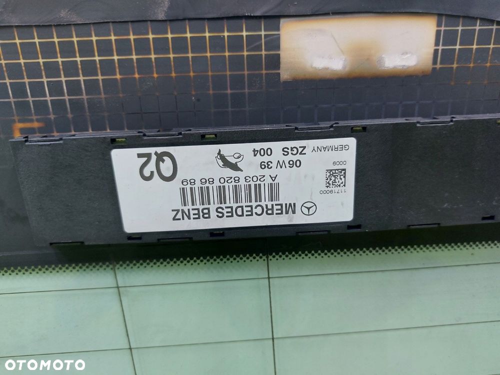 Szyba tył klapy bagażnika Mercedes C-klasa W203 KOMBI 2000-2007 - 6