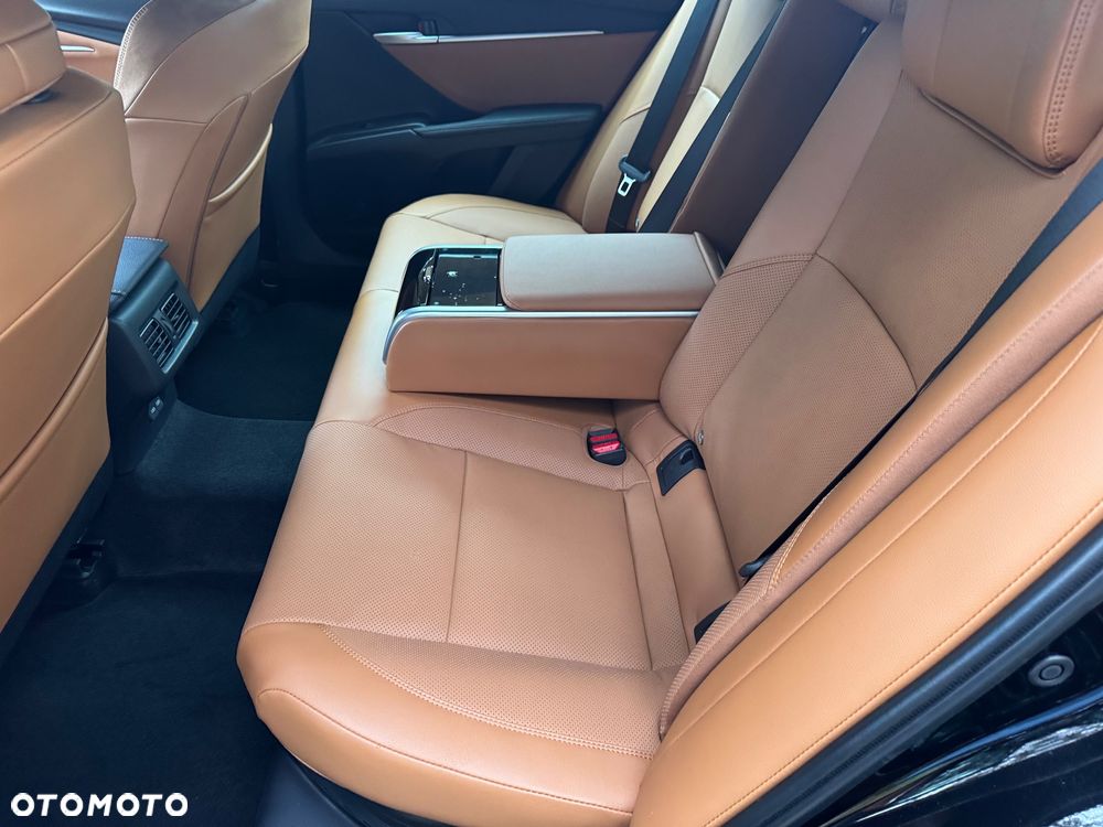 Toyota Camry 2.5 Hybrid Executive CVT - 19