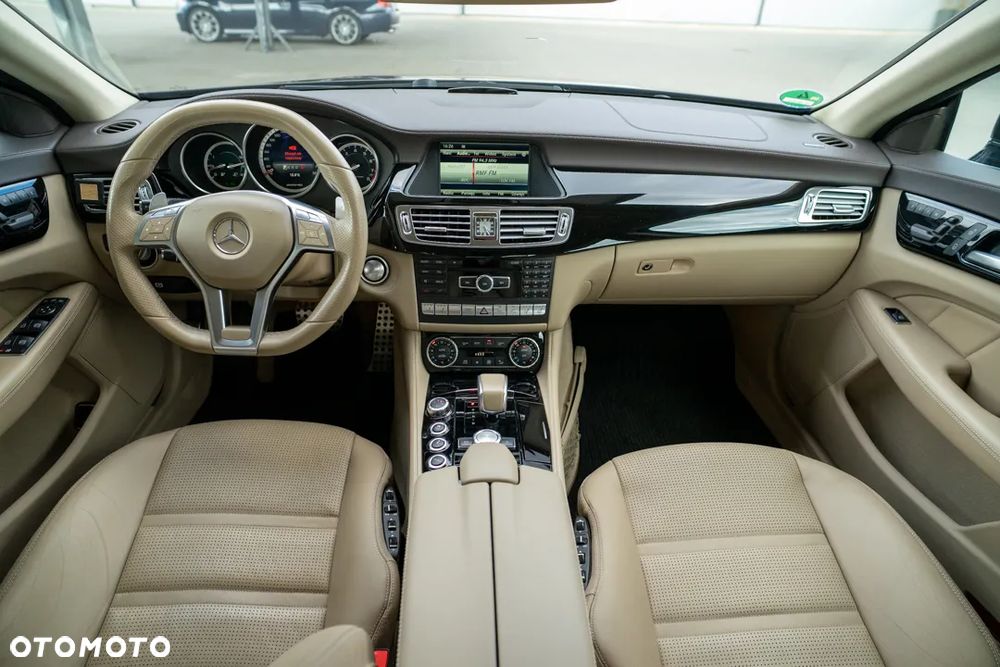 Mercedes-Benz CLS 63 AMG AMG SPEEDSHIFT MCT - 24