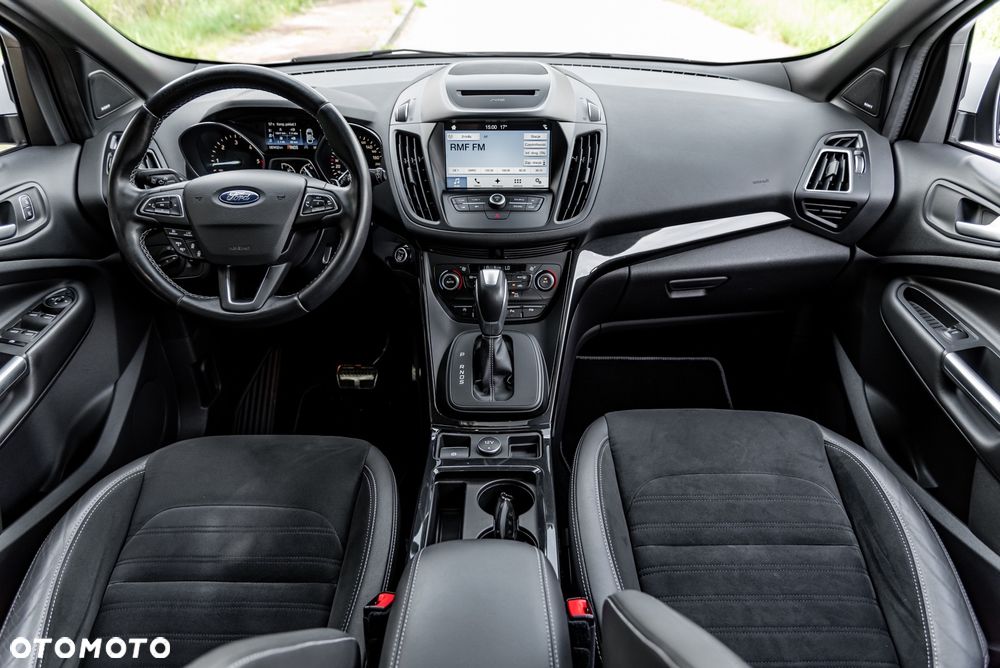 Ford Kuga 2.0 TDCi 4x4 ST-Line - 31
