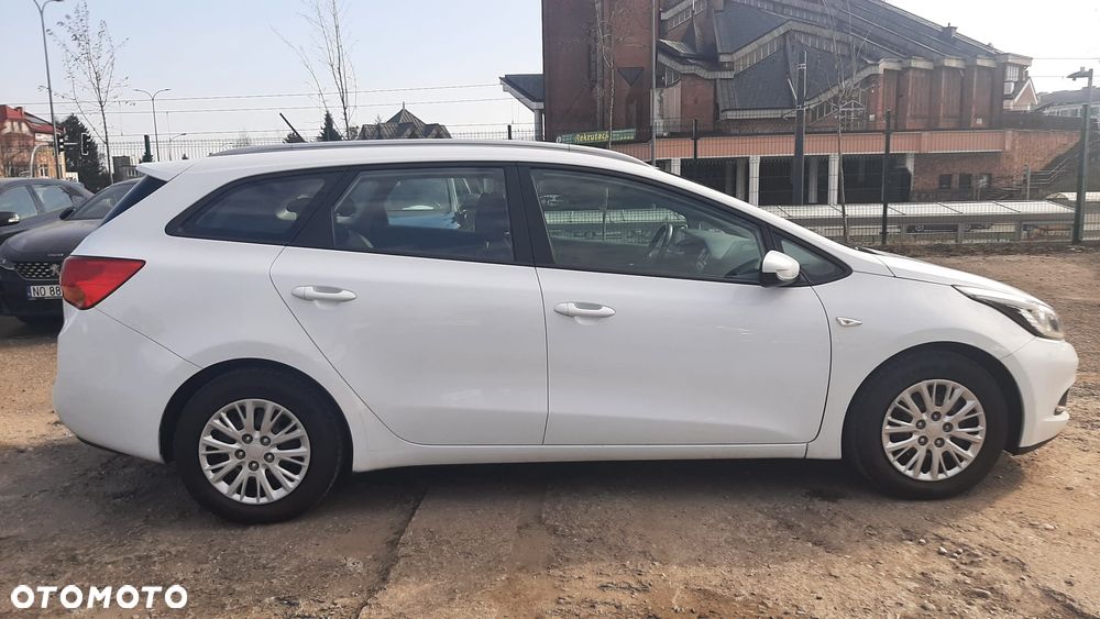 Kia Ceed 1.6 GDI Spirit - 6
