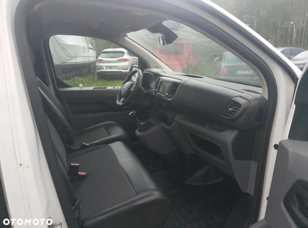 Peugeot Expert - 8