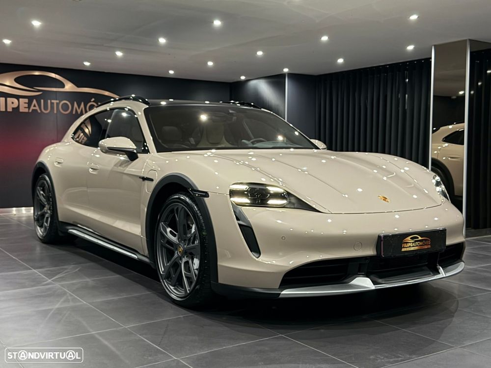 Porsche Taycan Cross Turismo Turbo - 9