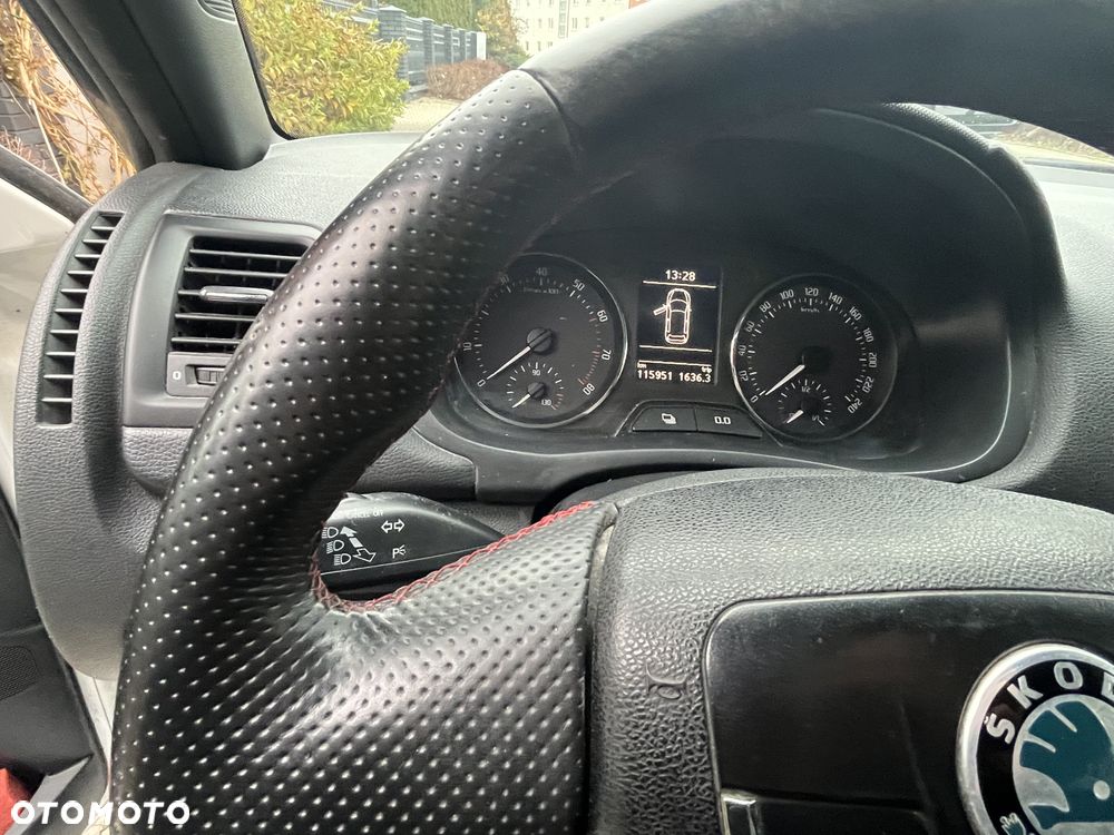 Skoda Fabia 1.2 TSI MONTE CARLO - 8