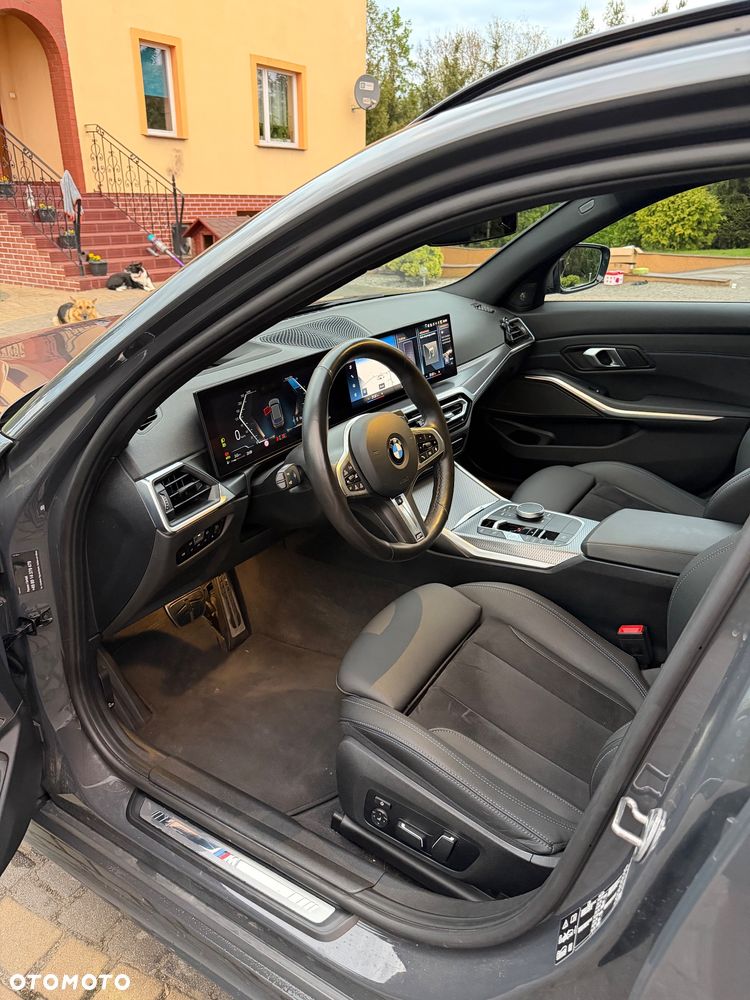 BMW Seria 3 320d xDrive MHEV M Sport sport - 12