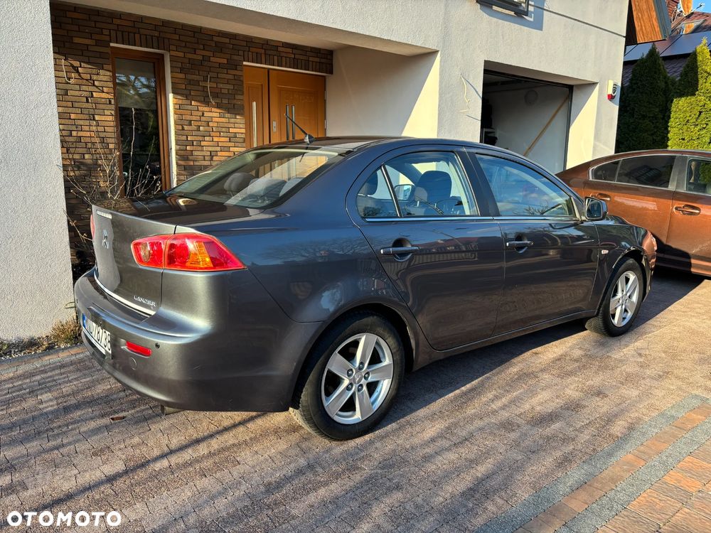 Mitsubishi Lancer 1.8 Intense - 3