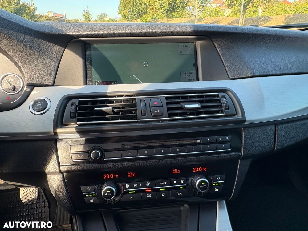 BMW Seria 5 525d - 11