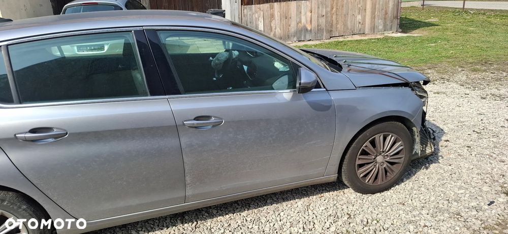 Peugeot 308 - 6