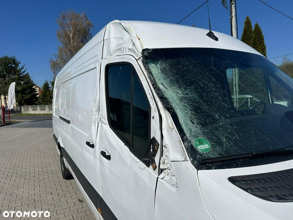 Mercedes-Benz Sprinter - 10