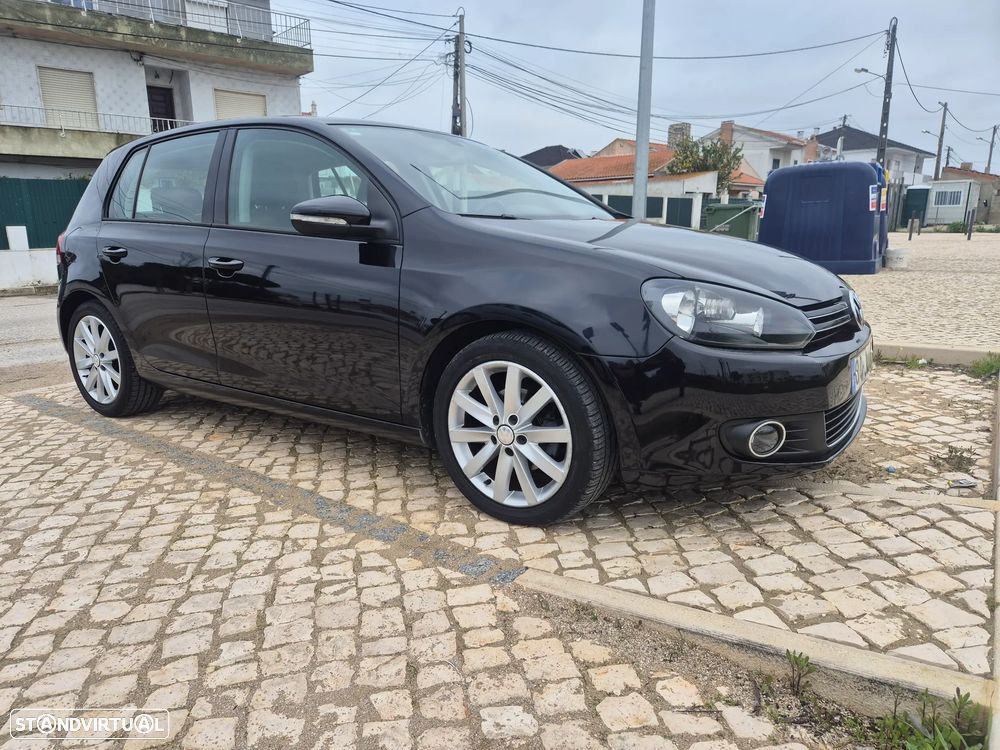 VW Golf 1.6 TDi Highline DSG - 4