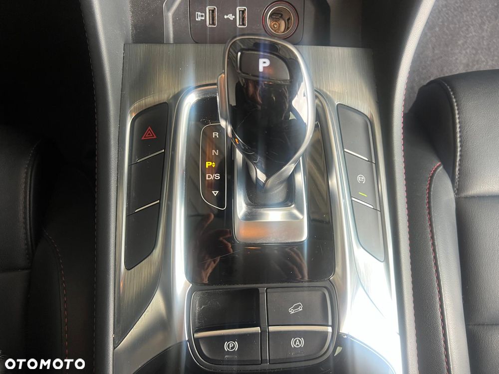 MG HS 1.5 T-GDI Excite DCT - 23