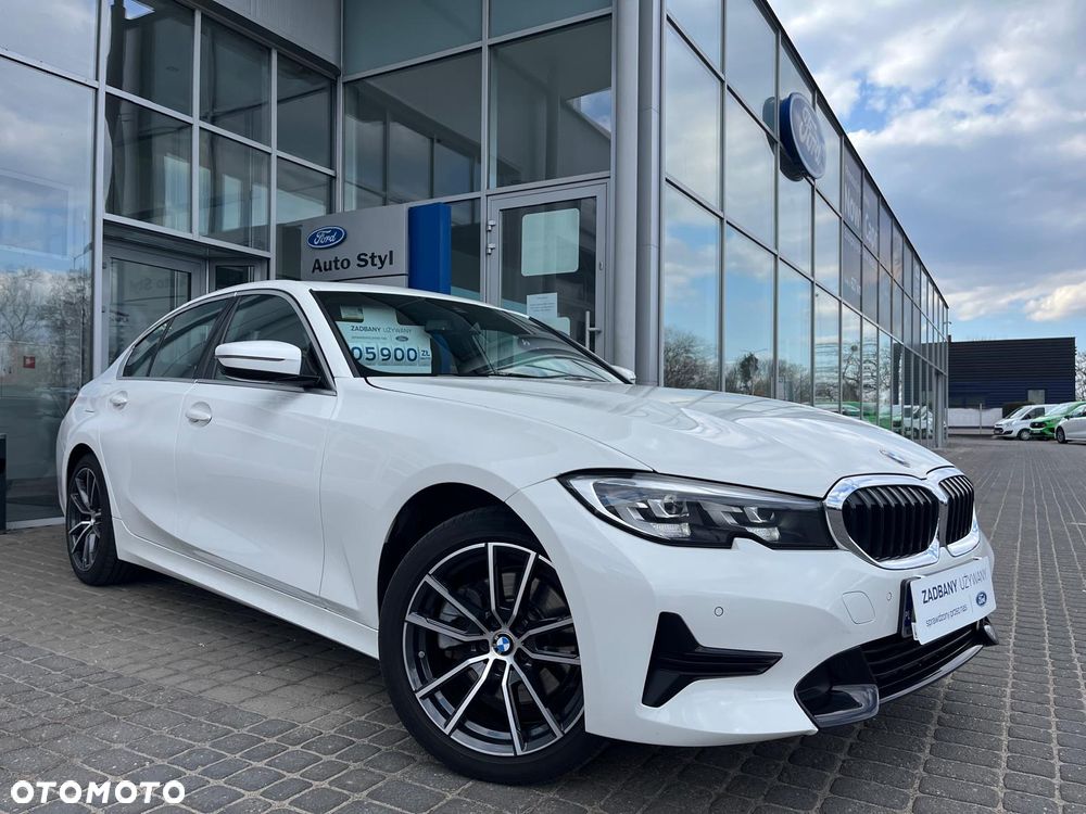 BMW Seria 3 330i xDrive - 2