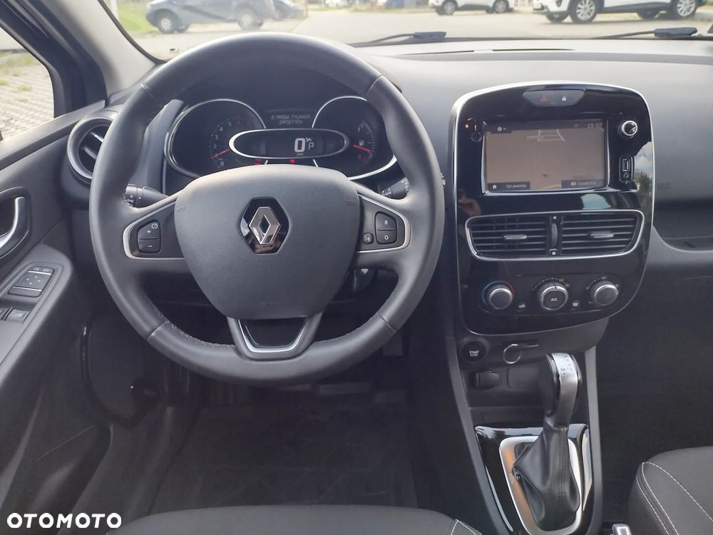 Renault Clio - 8