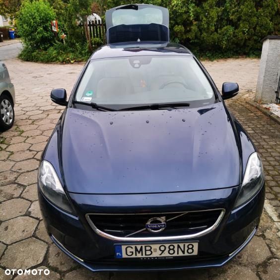 Volvo V40 D4 Momentum - 3