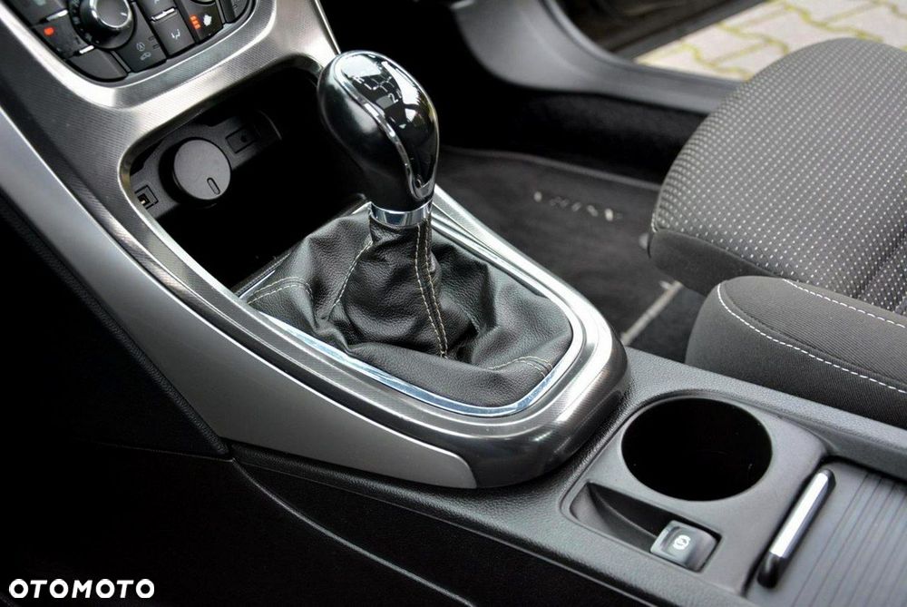 Opel Astra 1.4 Turbo Cosmo - 33