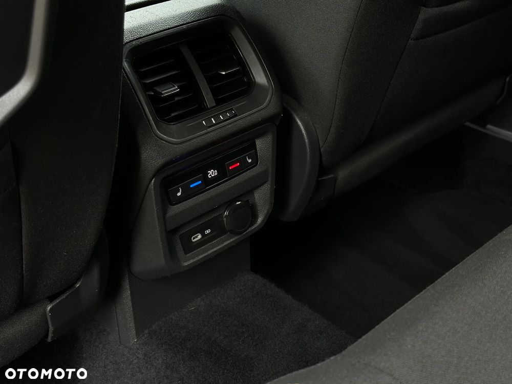Volkswagen Tiguan Allspace - 15