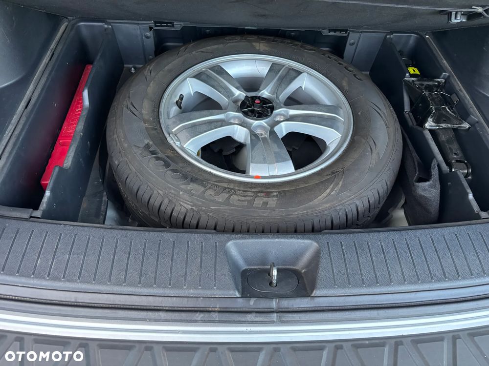 Kia Sportage 2.0 Freedom + - 18
