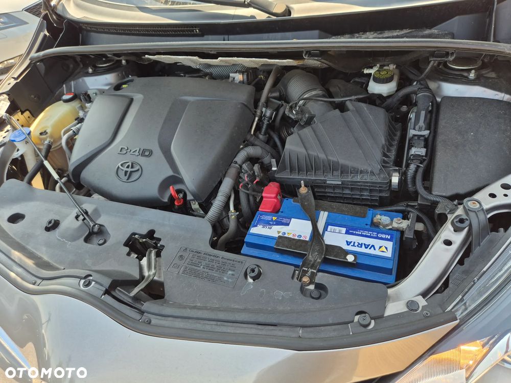 Toyota Verso 1.6 D-4D Prestige - 41
