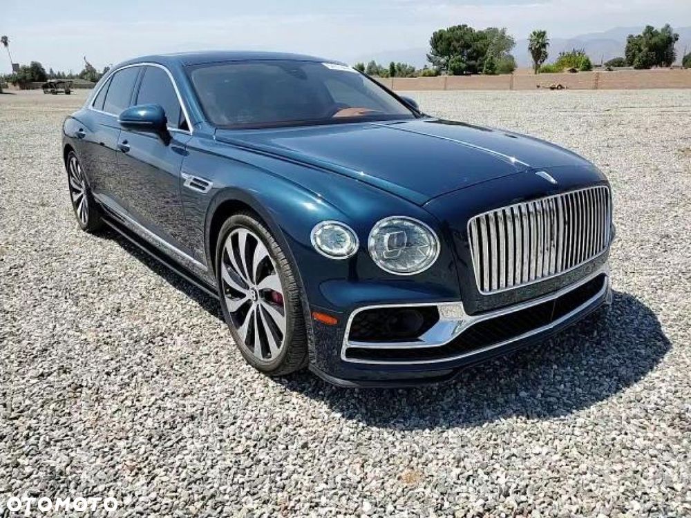 Bentley Flying Spur - 1