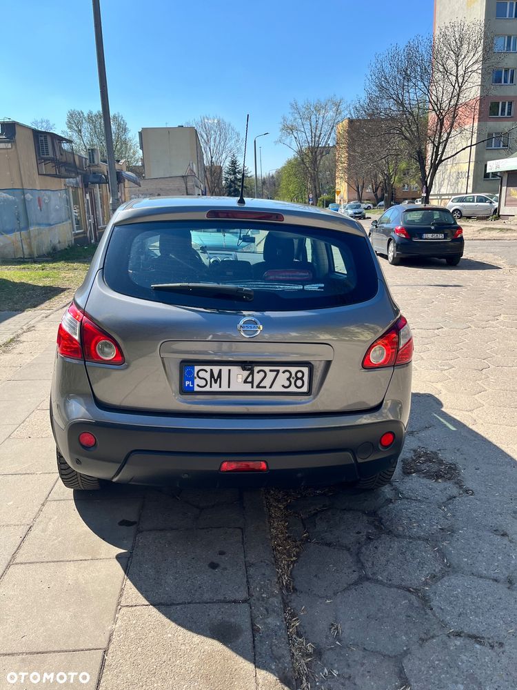 Nissan Qashqai 2.0 dCi 4 x 4 DPF 360 - 4