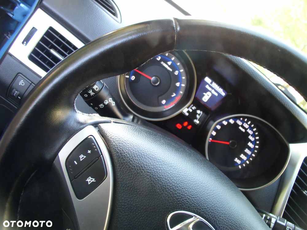 Hyundai i30 1.4 Fifa World Cup Edition - 22