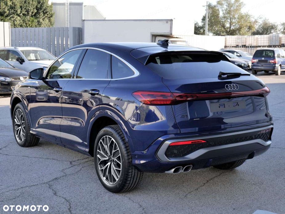 Audi Q5 Sportback - 3