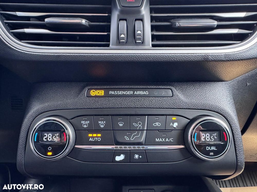 Ford Focus 1.5 EcoBlue Start-Stopp-System COOL&CONNECT - 29