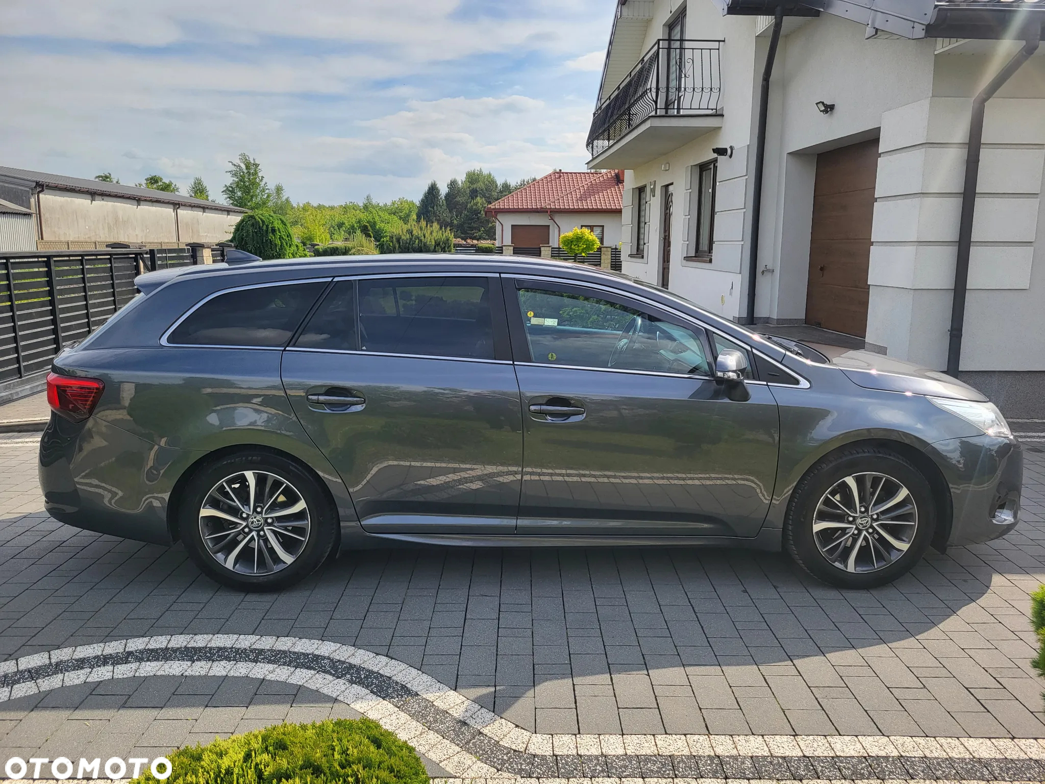 Toyota Avensis 1.8 Prestige MS - 6
