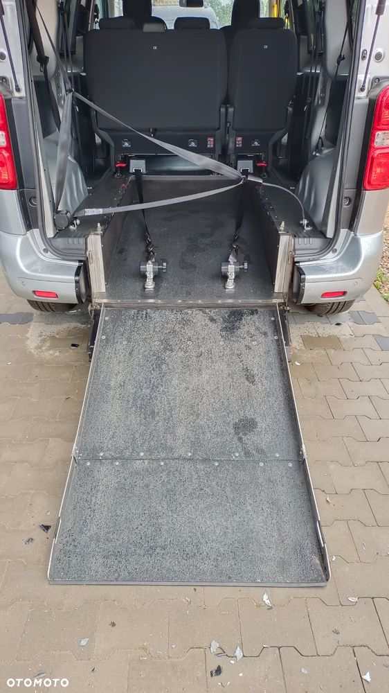 Peugeot Traveller L1 2.0 EAT6 Business - 19