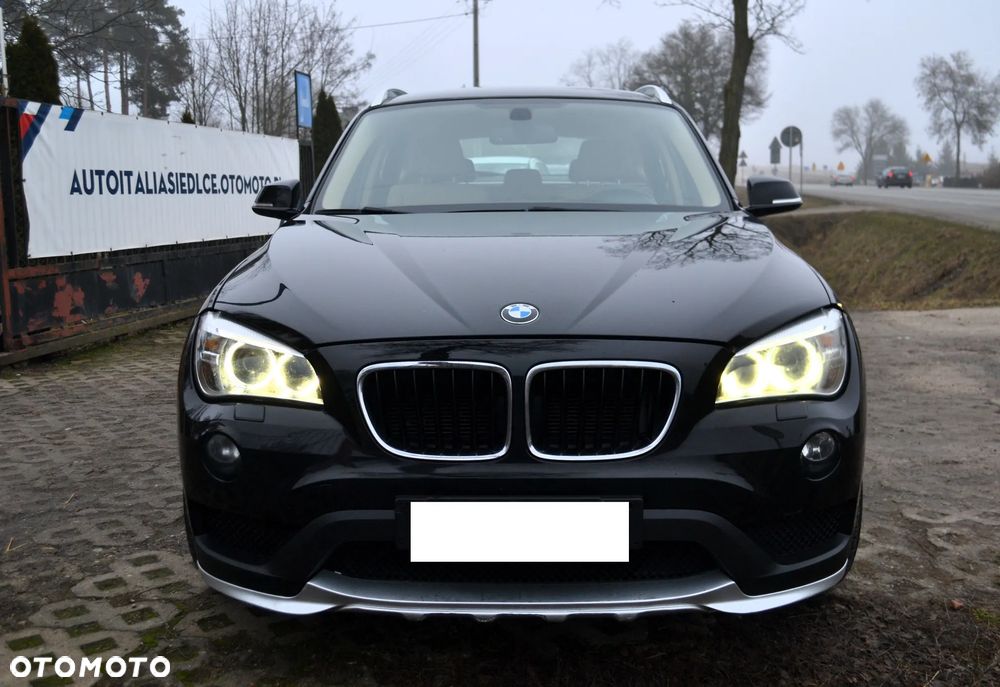 BMW X1 xDrive18d Sport Line - 3