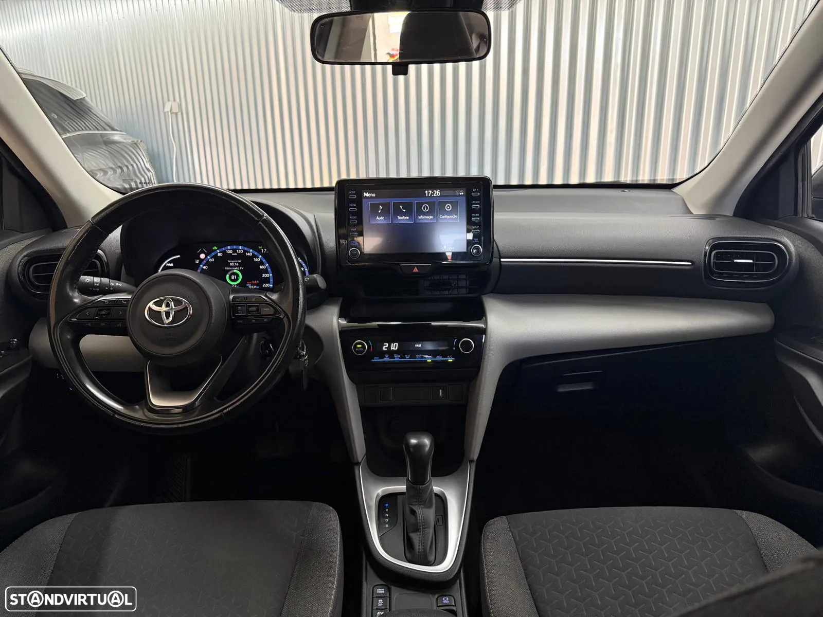 Toyota Yaris Cross 1.5 HDF Comfort Plus - 7