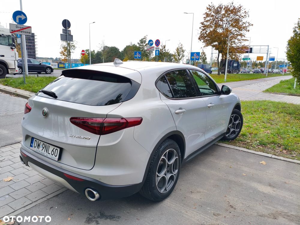 Alfa Romeo Stelvio 2.0 Turbo Sprint Q4 - 7