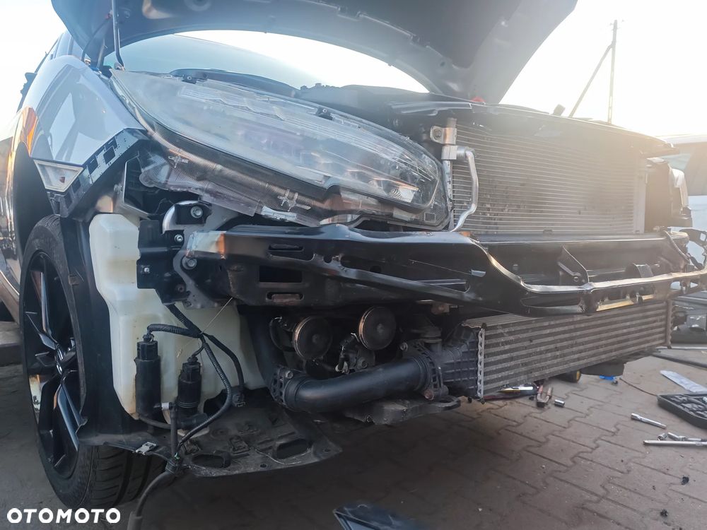 Honda Civic 1.5 i-VTEC Turbo Sport Plus - 39