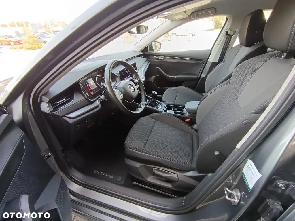 Skoda Octavia 1.5 TSI ACT Ambition - 9