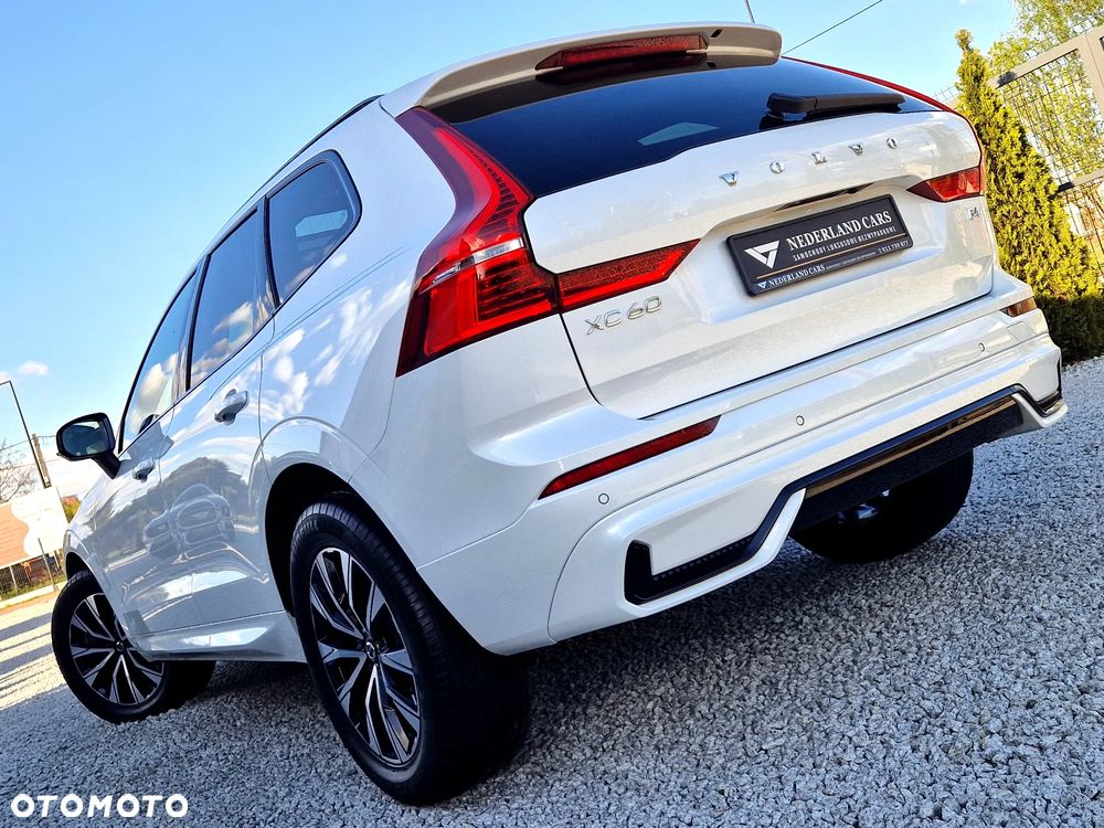 Volvo XC 60 B4 D Plus Dark - 6