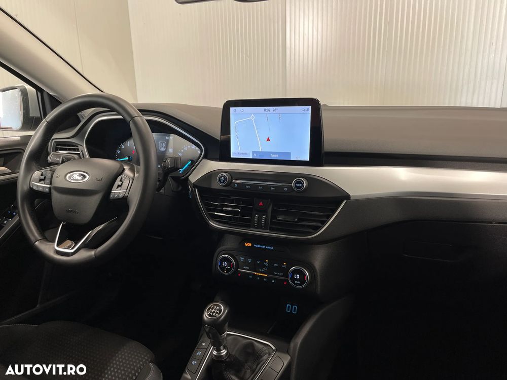 Ford Focus 1.0 EcoBoost Trend Edition - 9