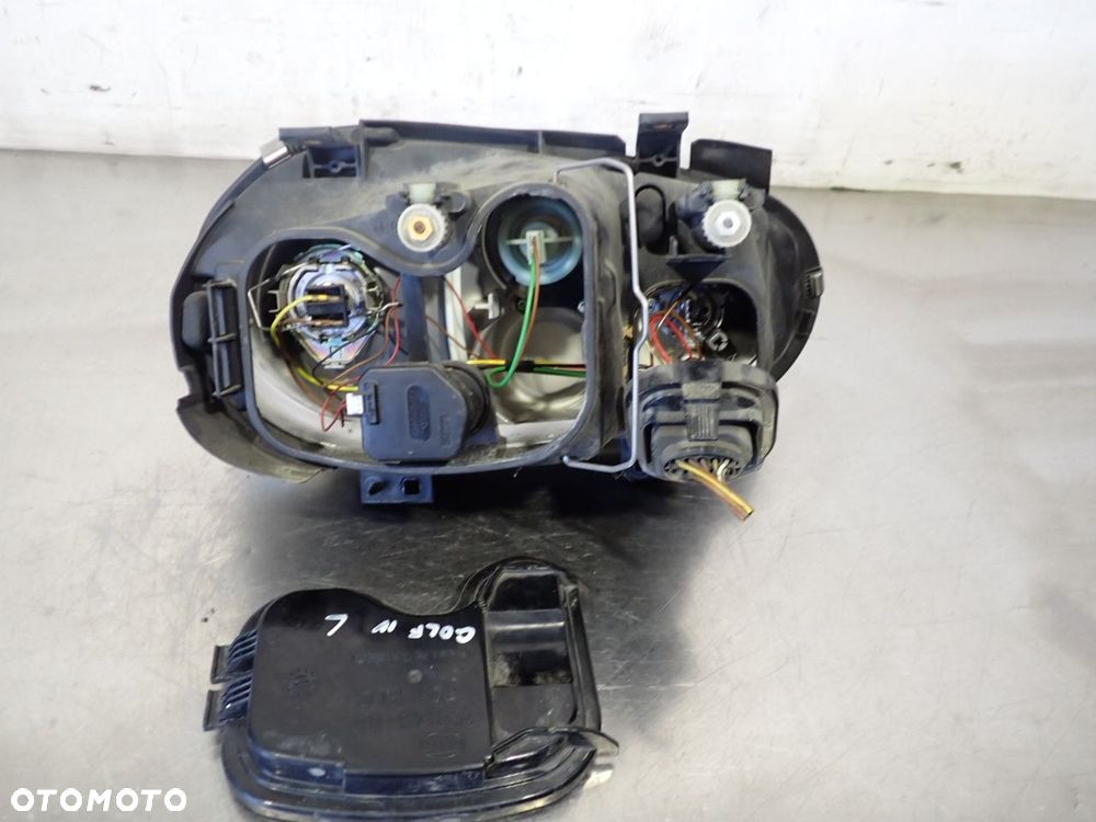 LAMPA LEWA PRZEDNIA VOLKSWAGEN GOLF IV - 8