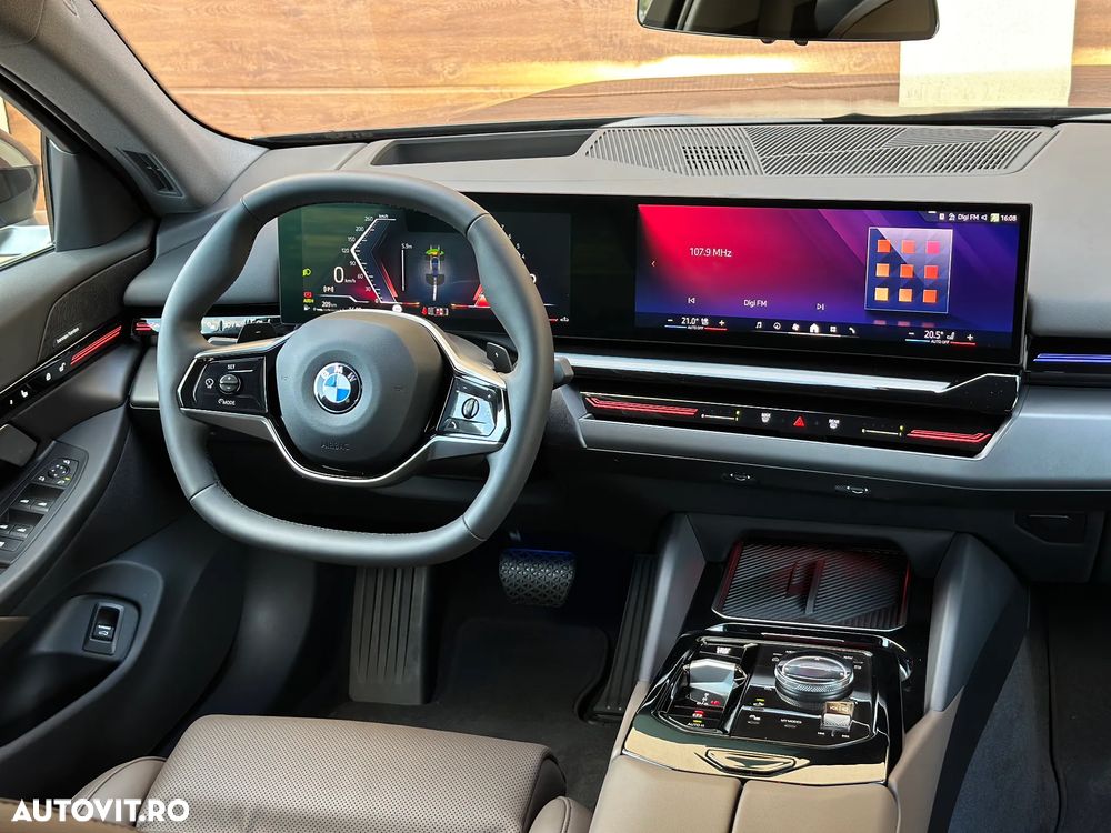 BMW Seria 5 520i AT MHEV - 12