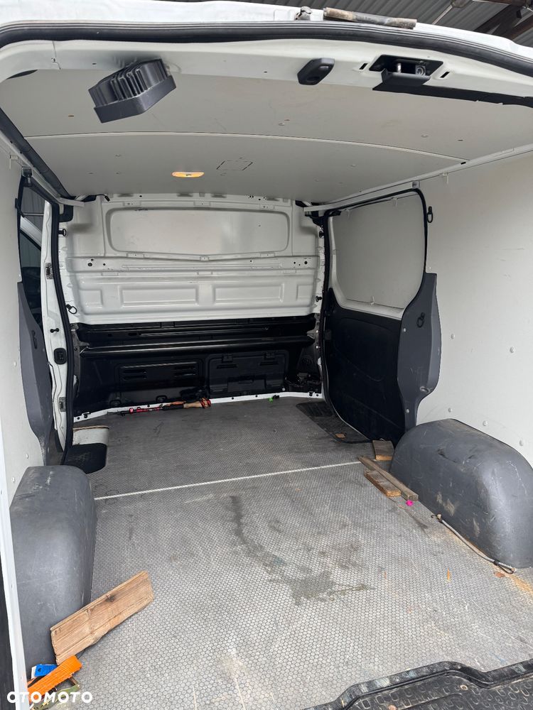 Renault Trafic - 9