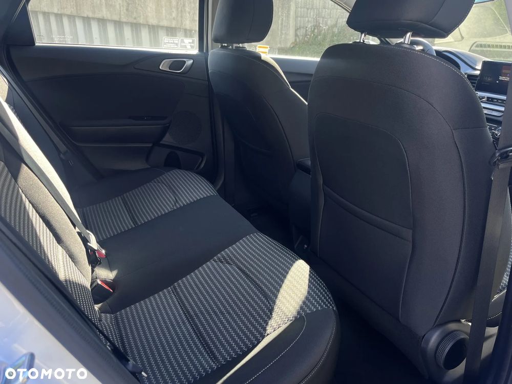 Kia Ceed 1.5 T-GDI M - 16