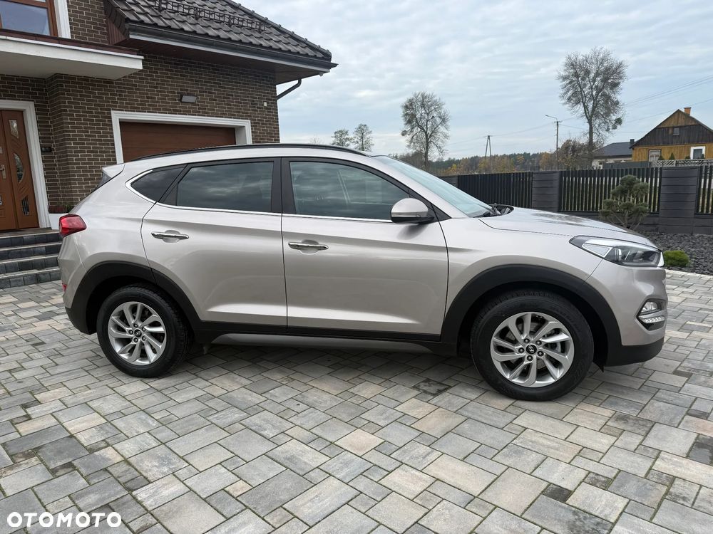 Hyundai Tucson blue 1.7 CRDi 2WD Style - 12