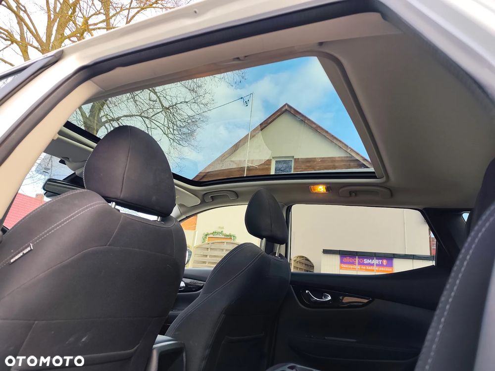 Nissan Qashqai 1.5 dCi TEKNA - 15