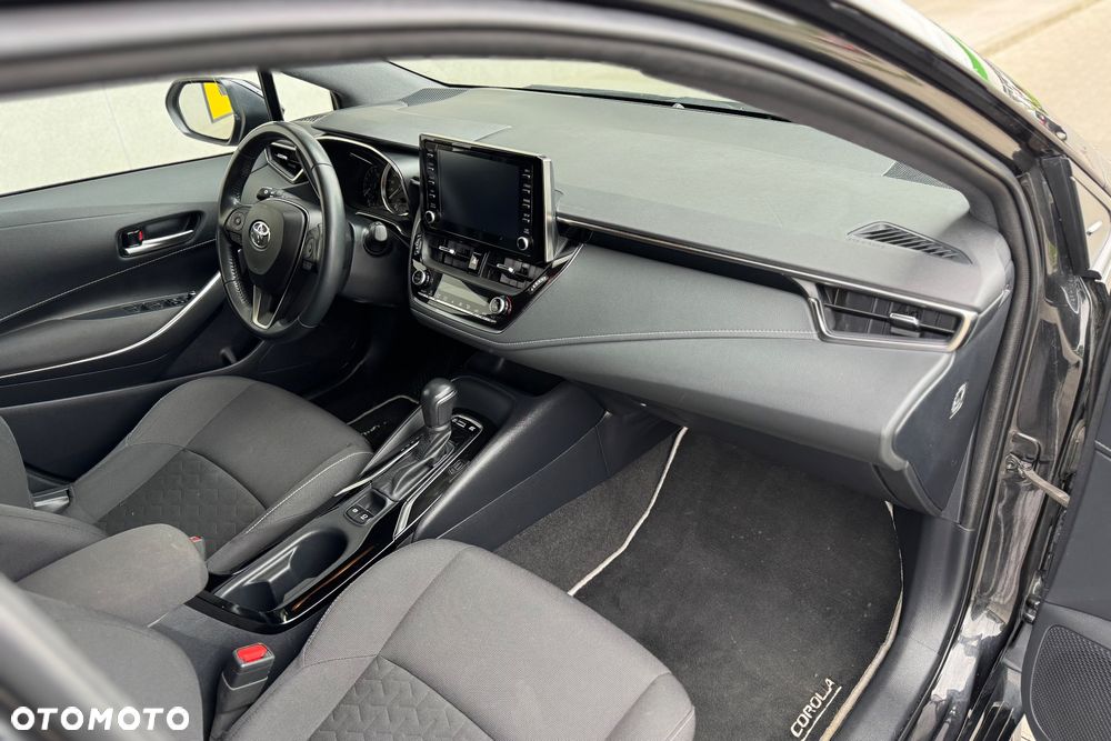 Toyota Corolla 1.8 Hybrid Comfort - 30