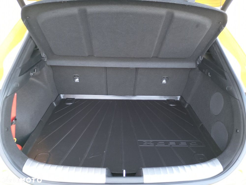 Kia XCeed - 27