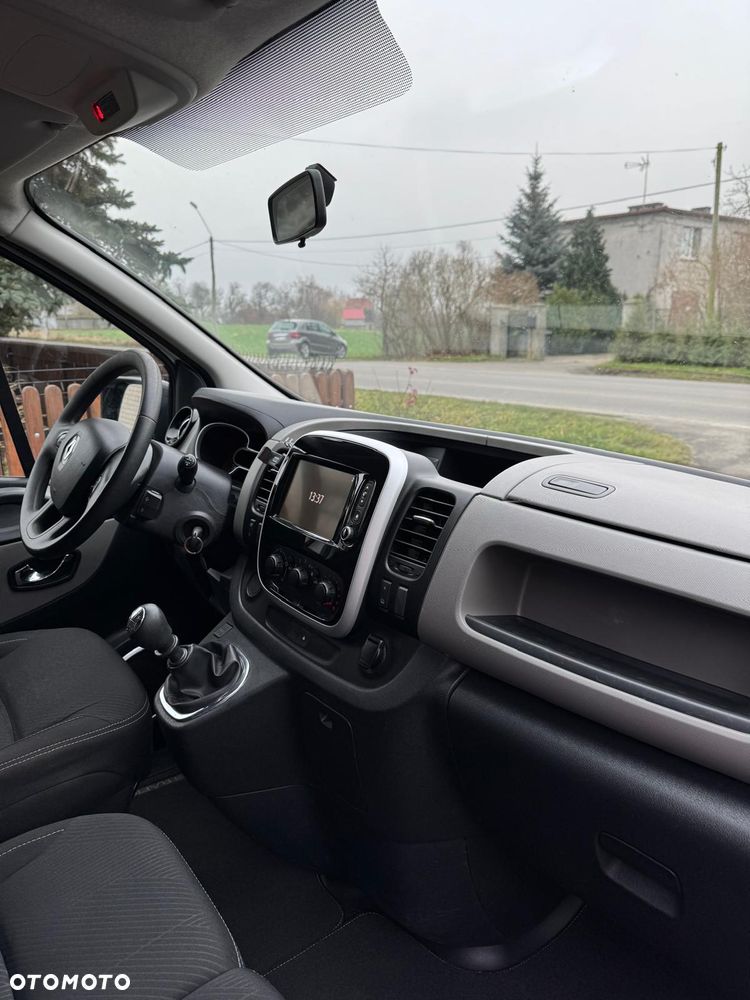 Renault Trafic - 17