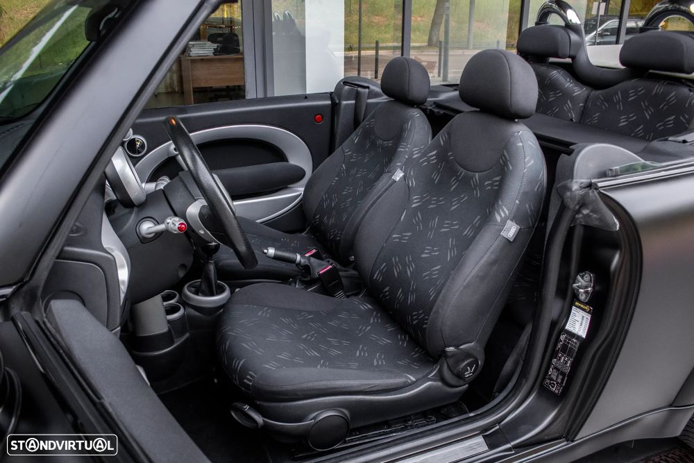 MINI Cabrio Cooper - 29