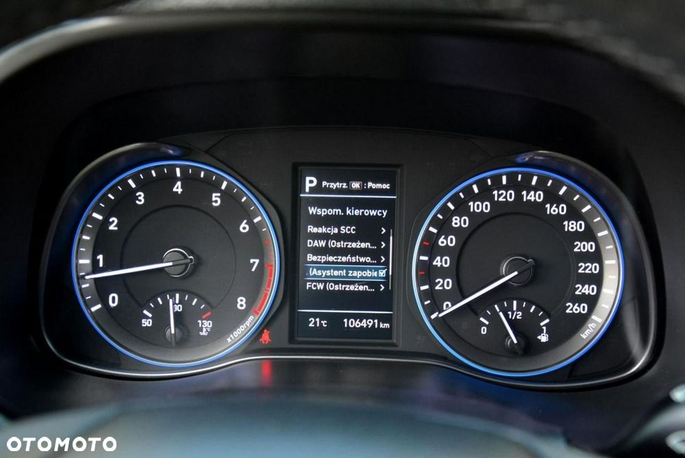 Hyundai Kona 1.6 T-GDI Premium DCT - 24